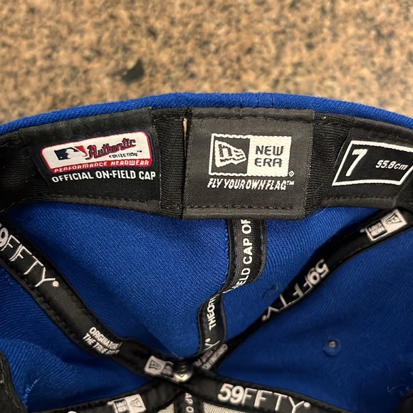 Toronto Blue Jays New Era 59Fifty hat Size 7 - Picture 6 of 6